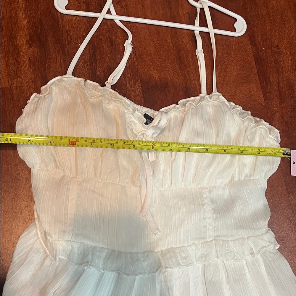 NWT size medium white target ruffle padded mini dress - Picture 6 of 8